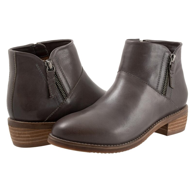 ソフトウォーク レディース シューズ スリッポン・ローファー SoftWalk Roselle Dark Grey グレー