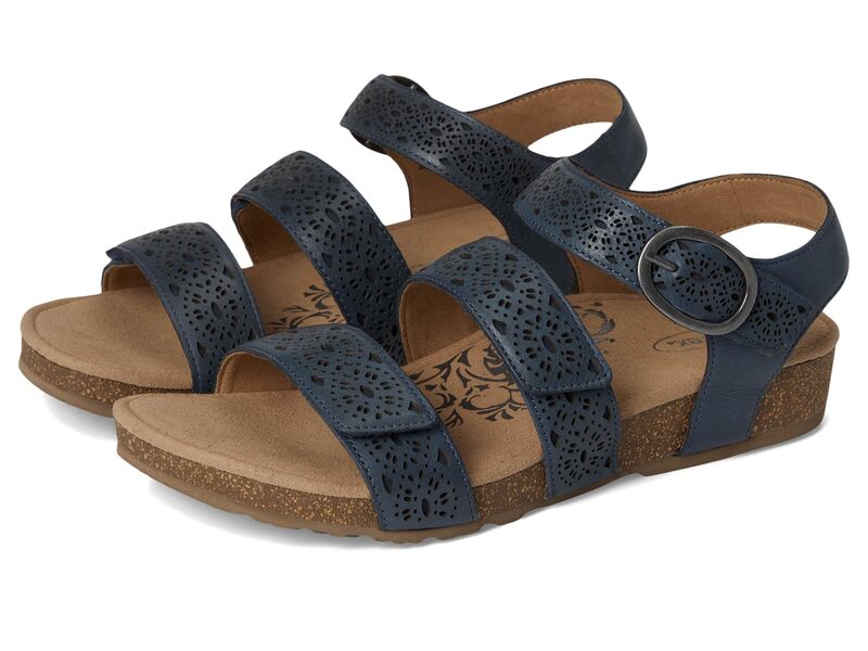 エイトレックス レディース シューズ 踵 Aetrex Lilly Navy Cutout 米国海軍