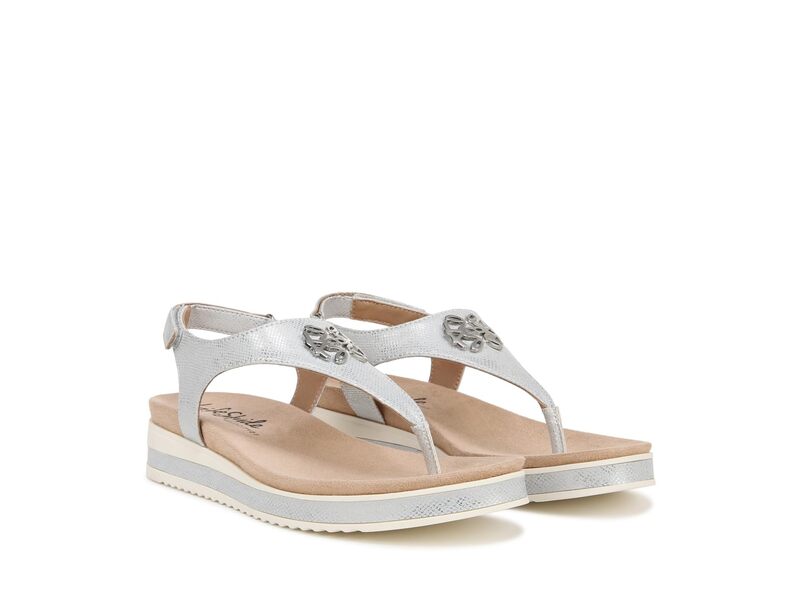 ライフストライド レディース シューズ サンダル LifeStride Zeeta Thong Sandalsilver Metallic シルバー｜ReVida 店