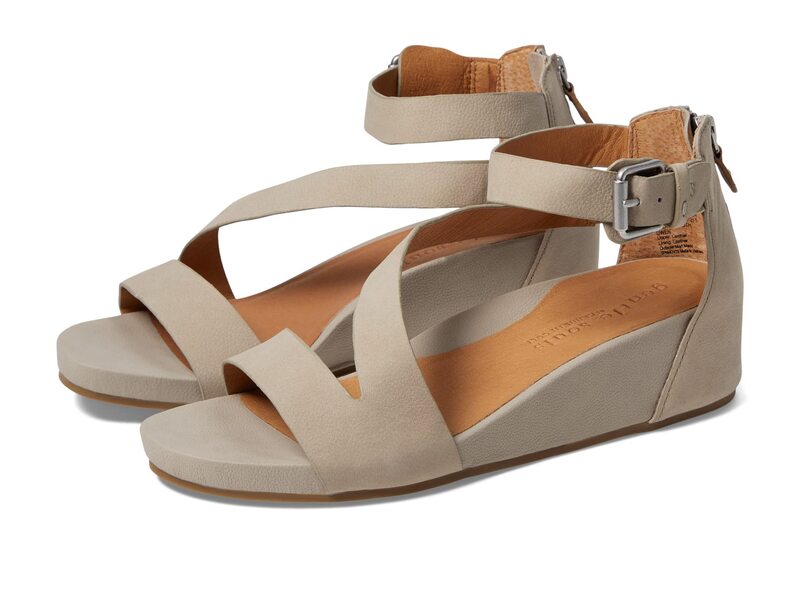 ケネスコール レディース シューズ ヒール Gentle Souls by Kenneth Cole Gwen Mushroom Nubuck