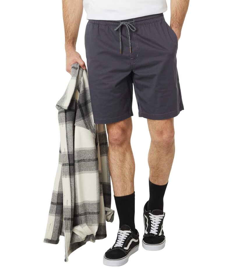 ボルコム メンズ ボトムス ハーフパンツ・ショーツ ショートパンツ Volcom Frickin E-Waist 19" Shorts Charcoal チャコール|ReVida 店