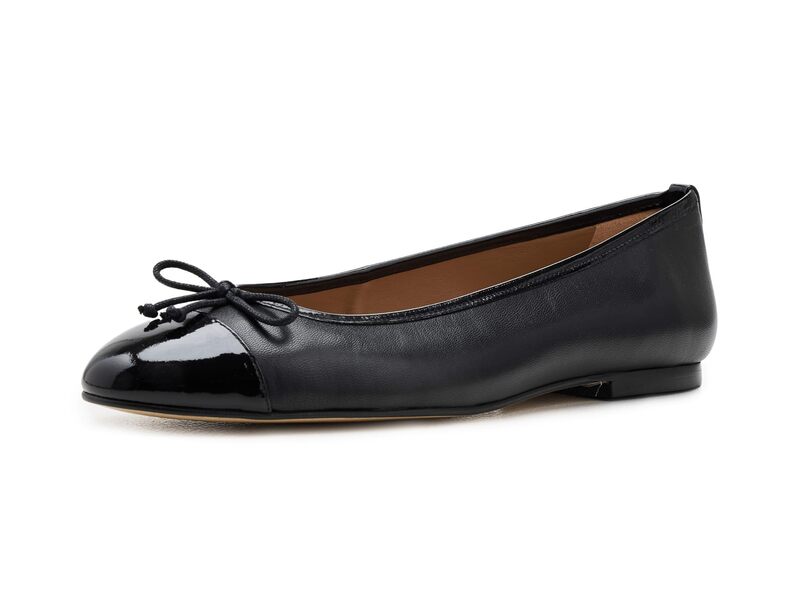 エルケーベネット レディース シューズ サンダル 旗がしら LK Bennett Kara Toe Cap Ballerina Flats Black 黒いこと
