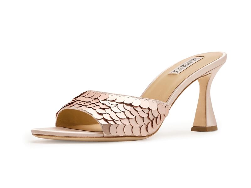 バッジェリーミシュカ レディース シューズ 踵 Badgley Mischka Winika Champagne Satin 三鞭酒