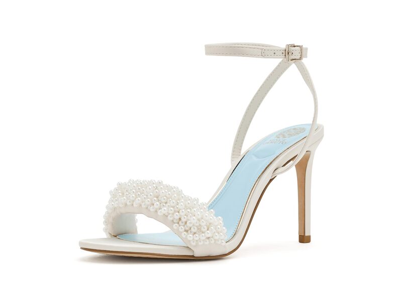 ヴィンスカムート レディース シューズ 踵 サンダル アンクル Vince Camuto Arleem Beaded Band Ankle Strap Higheel Sandals Milk
