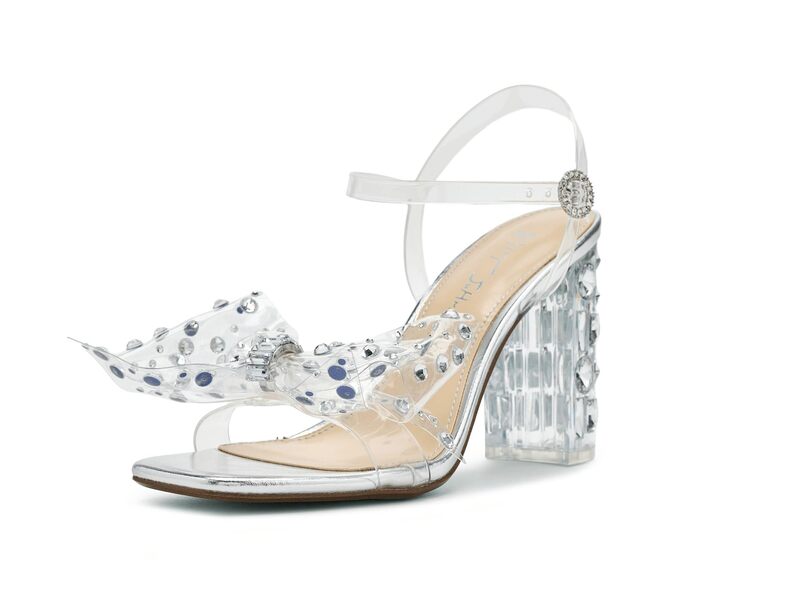 ブルーバイベトシージョンソン レディース シューズ 踵 Blue by Betsey Johnson Pratt Silver しろがね色