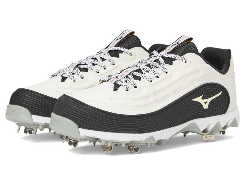 ミズノ レディース シューズ スニーカー Mizuno 9-Spike Swift 8 Low Metal White/Black 白いこと