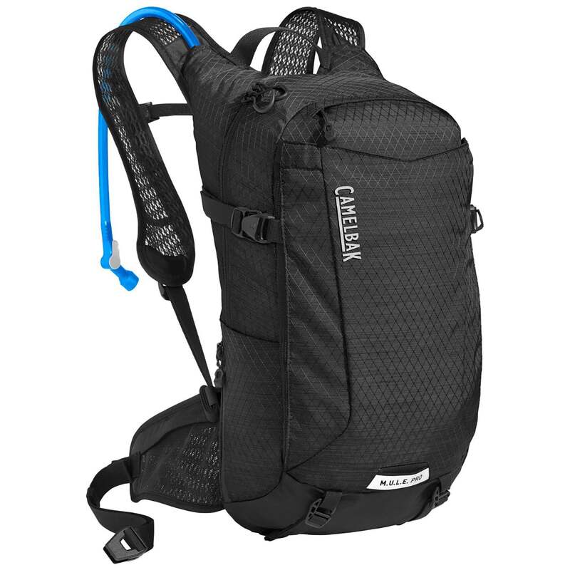 ケイムルバック レディース 御徒面子 うしろ側風呂敷き包み・背嚢 CamelBak M.U.L.E. Pro 14 100薬局衡オンス Hydration Pack - Women\u0027s Black/White 白いこと