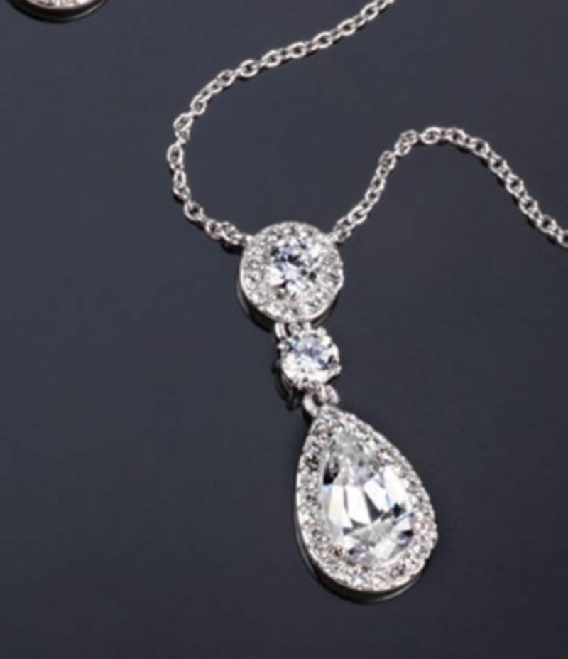 ナディール レディース アクセサリー ネックレス・チョーカー レース Nadri Multi Crystal Cubic Zirconia Pendant Necklace CLEAR マルチカラー
