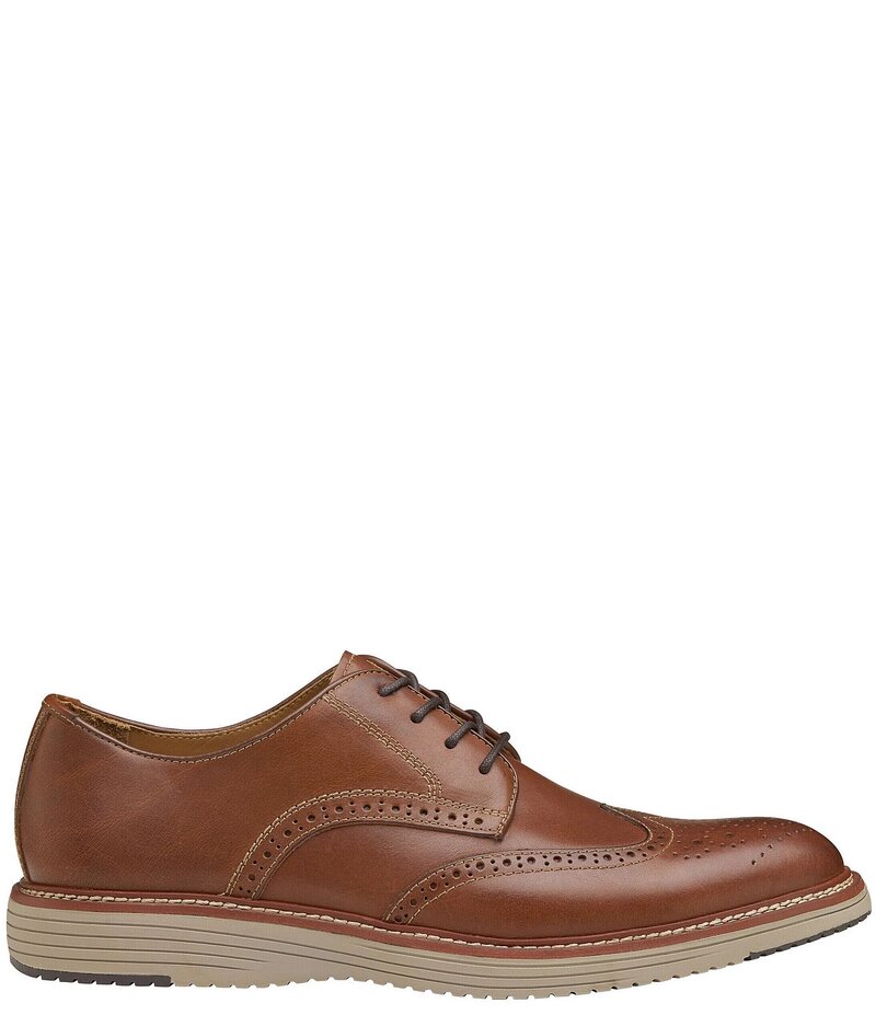 ジョンストンアンドマーフィー メンズ シューズ ドレスシューズ ウィングチップ オックスフォード ブローグ レザー Johnston & Murphy Men's Upton Leather Wingtip Brogue Detail Oxfords Tan タン｜ReVida 店