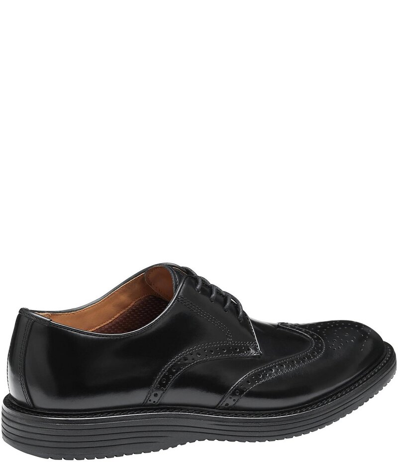 ジョンストンアンドマーフィー メンズ シューズ ドレスシューズ ウィングチップ オックスフォード ブローグ レザー Johnston & Murphy Men's Upton Oiled Leather Wingtip Brogue Detail Oxfords Black ブラック