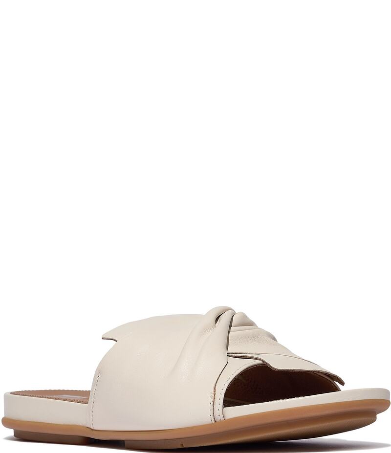 フィットフロップ レディース シューズ パンプス レザー FitFlop Gracie Soft-Twist Bow Leather Slides Paris Beige ベージュ