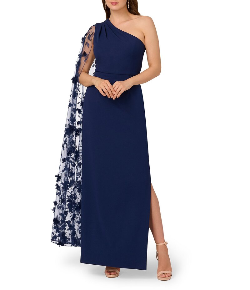 アドリアナ パペル レディース トップス ワンピース ケープデザイン クレープ 刺繍 キャップ ケープ Adrianna Papell Crepe One Shoulder Embroidered Cape Gown Navy Sateen ネイビー|ReVida 店