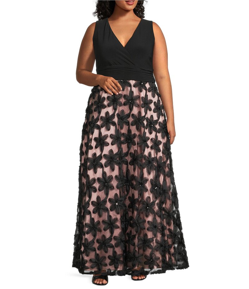 ルボ レディース トップス ワンピース Vネック プラスサイズ ノースリーブ 刺繍 Le Bos Plus Size Sleeveless V-Neck 3D Embroidered Ball Gown Black/Blush ブラック