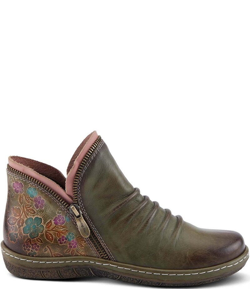 ラリティステ レディース シューズ ブーツ・レインブーツ フラワー柄 ギャザー ブーツ レザー フラワー L'ARTISTE Chesapeake Leather Painted Floral Ruched Faux Fur Lined Booties Olive Green グリーン