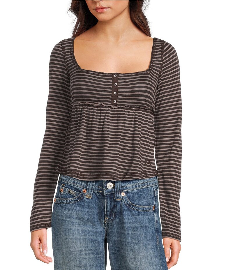アーバンアウトフィッターズ レディース トップス シャツ BDG Urban Outfitters Brittney Long Sleeve Babydoll Top Brown ブラウン|ReVida 店