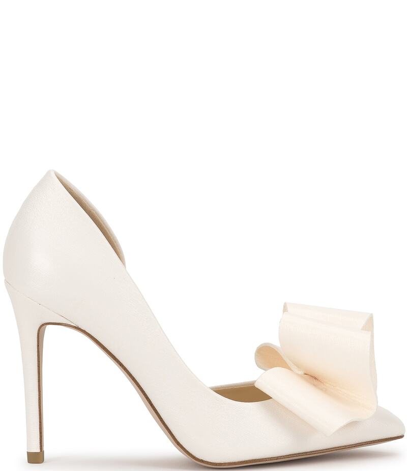 ジェシカシンプソン レディース シューズ 踵 Jessica Simpson Penari Bow d\u0027Orsay Pumpsoft Ivory 象牙色