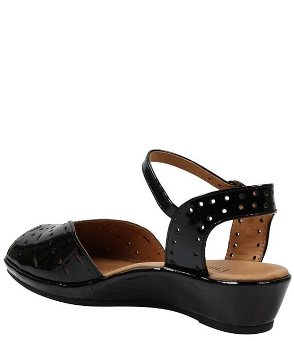 宅送 楽天市場 ラモールドピード レディース サンダル シューズ L Amour Des Pieds Brenn Perforated Patent Leather Sandals Black Patent Revida 楽天市場店 偉大な Asiasecurities Net