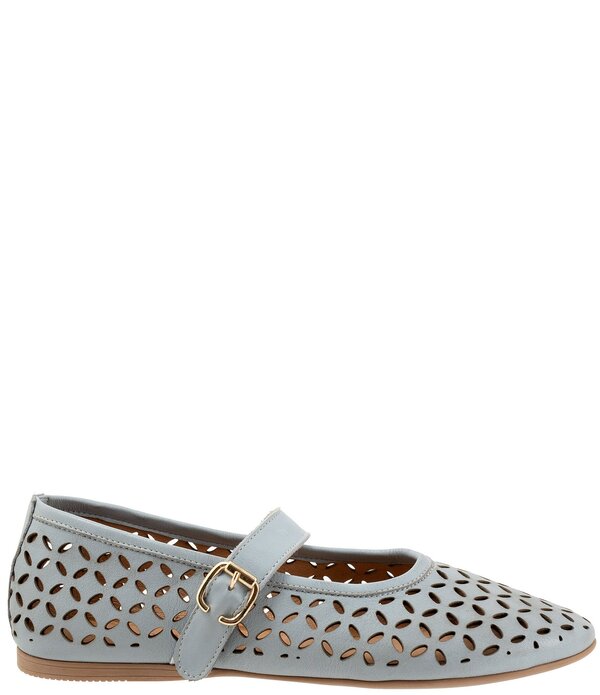 ブエノ レディース シューズ パンプス レザー Bueno Kehlani Perforated Leather Laser Cut Mary Jane Ballet Flats Powder Blue ブルー