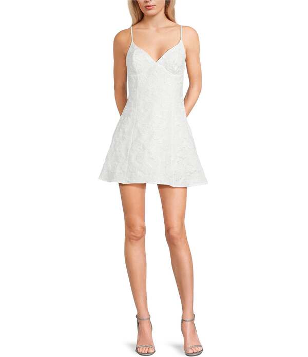 ミッドナイト ドール レディース トップス ワンピース Vネック フラワー柄 ミニ フラワー Midnight Doll Floral Embossed V-Neck Bow Back Mini Dress Ivory アイボリー|ReVida 店