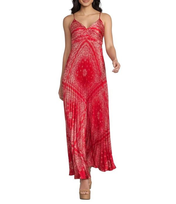 スカイズアブルー レディース トップス 衣装 Vのど首 筋目 刷り上げる ノースリーブ マキシ Skies Are Blue Bandana Print V-Neck Sleeveless Pleated Maxi Dress Red 赤いこと ワンピース-レディースファッション