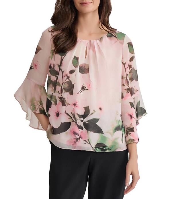 カスパール レディース トップス シャツ シフォン フラワー柄 プチ プリント ブラウス フラワー Kasper Petite Size Chiffon Floral Print 3/4 Flutter Sleeve With Keyhole Neckline Blouse Vanilla Ice Multi マルチカラー