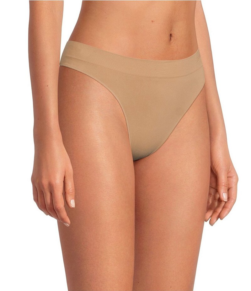 レミステレー レディース アンダー御召しもの ズボン下 Le Mystere Seamless Comfort Thong Panty Natural