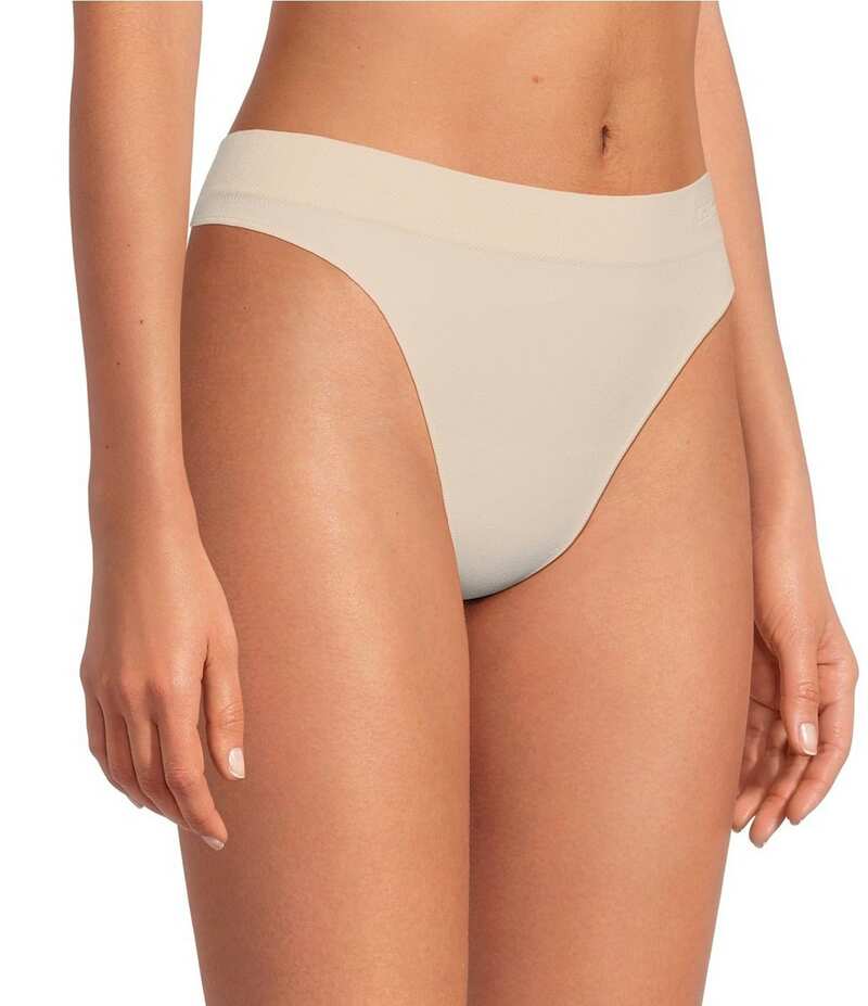 レミステレー レディース アンダー御召しもの ズボン下 Le Mystere Seamless Comfort Thong Panty Soft Shell