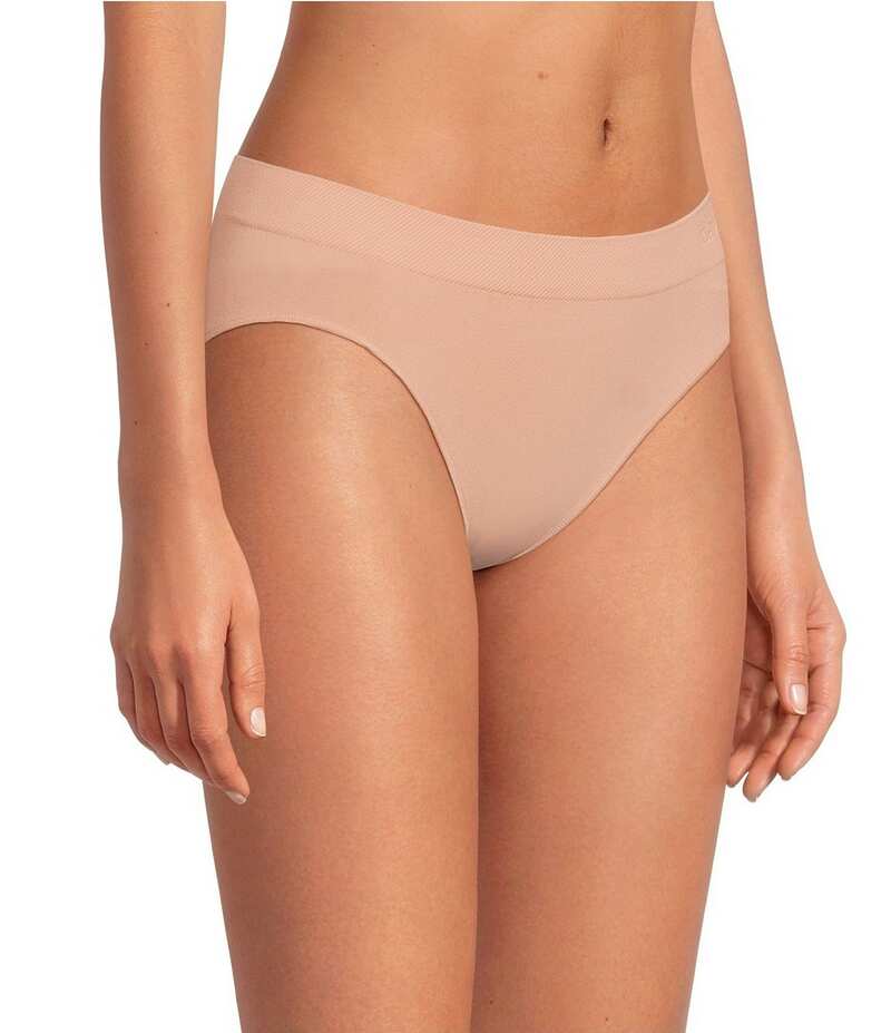 レミステレー レディース アンダー御召しもの ズボン下 Le Mystere Seamless Comfort Bikini Panty Sahara