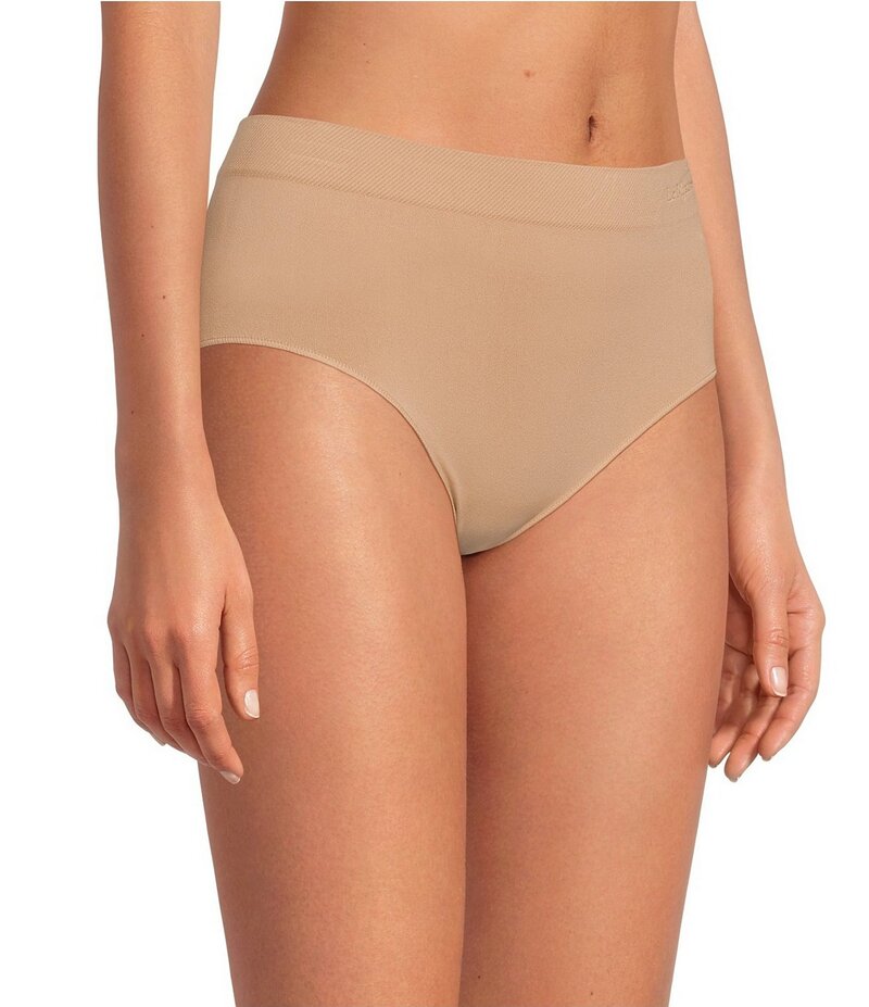 レミステレー レディース アンダー御召しもの ズボン下 Le Mystere Seamless Comfort Brief Panty Natural