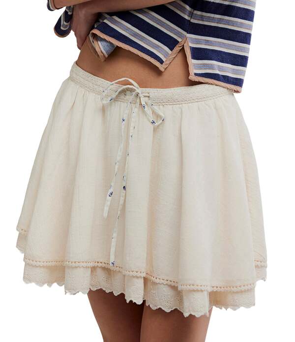 フリーピープル レディース ボトムスカート ティアード ミニ Free People Lady Tulip Scalloped Eyeletiered Hemini Skirtea｜ReVida 店 17,005円