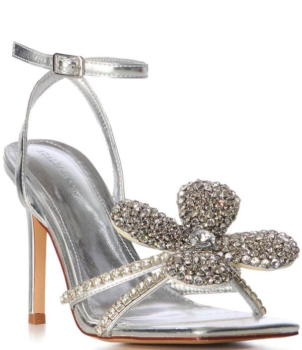 アザレア 一 レディース シューズ サンダル トール アンクル Azalea Wang Bevie Metallic Rhinestone Flower Ankle Strap Dressandalsilver しろがね色