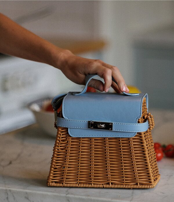 ジャンビニ レディース バッグ ミニ Gianni Bini x Cyd Morris The Dottie Mini Cornflower Wicker Satchel Bag Corn Flower