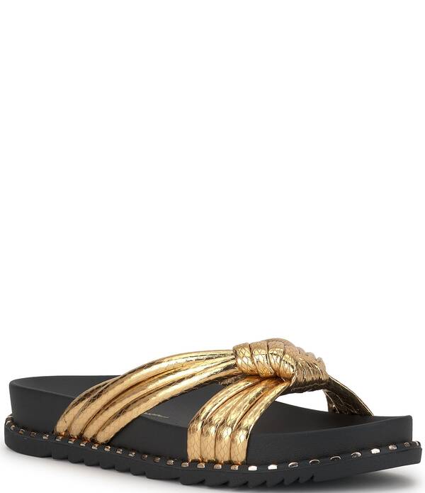 ジェシカシンプソン レディース シューズ サンダル トール Jessica Simpson Cilleva Metallic Embossed Knotted Flat Sandals Gold ゴールド