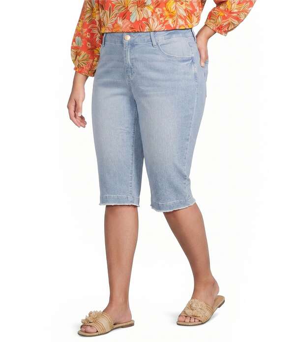 デモクラシー レディース ボトムス ハーフパンツ・ショーツ プラスサイズ ショートパンツ キャップ Democracy Plusize Absolution Skimmer Fray Hem Jean Capri Shorts Powder Blue Artisanal ブルー|ReVida 店