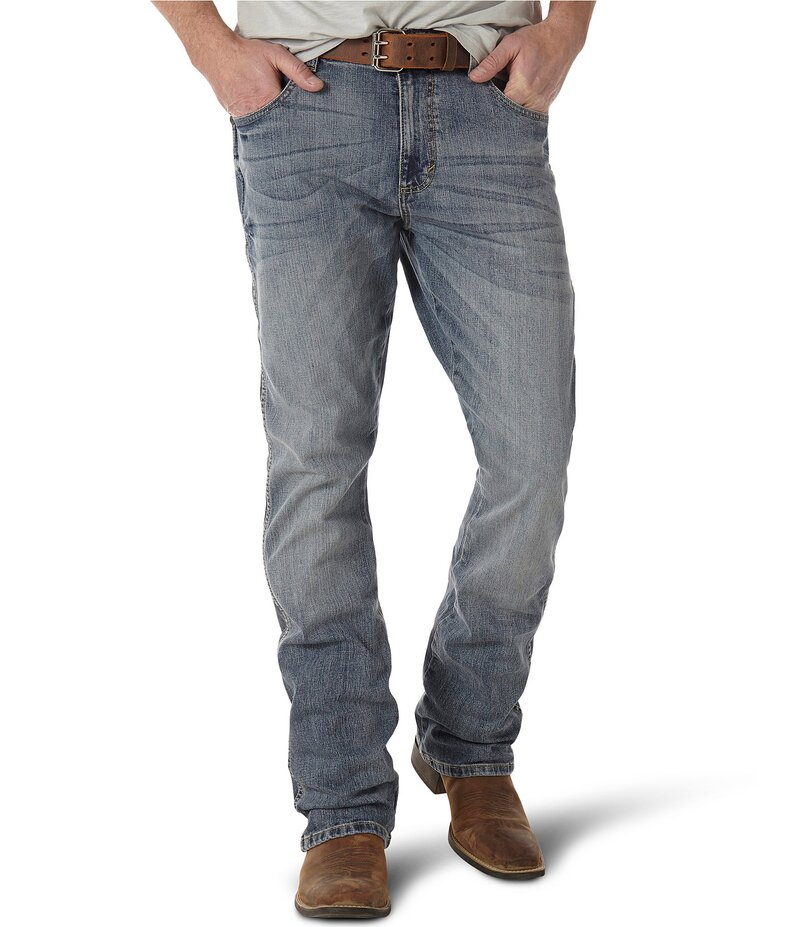 ラングラー メンズ ボトムス デニムパンツ スリムフィット ブーツカット ブーツ ジーンズ WranglerR RetroR Greeley Slim Fit Bootcut Jeans Greeley