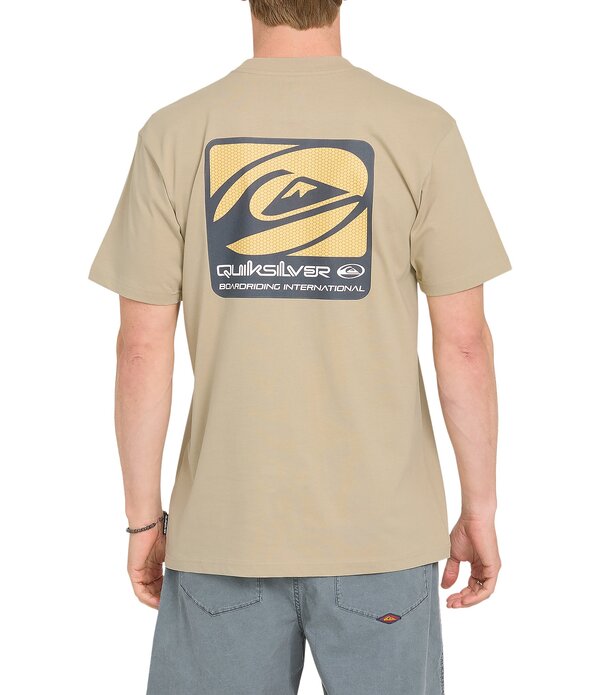 クイックしろがね色 メンズ トップス プルオーバー Quiksilver Out Of Boundshort Sleeve T-Shirt Seneca Rock