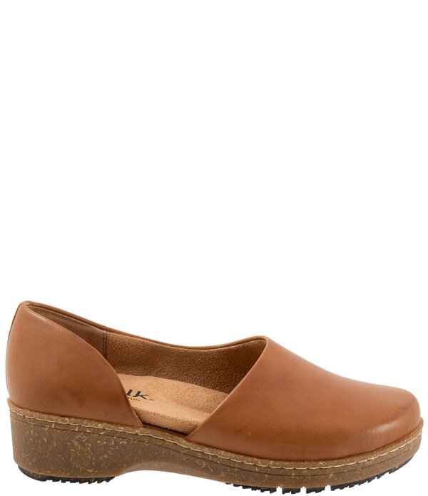ソフトウォーク レディース シューズ サンダル レザー SoftWalk Addie Leather Open Side Clogs Cognac｜ReVida 店