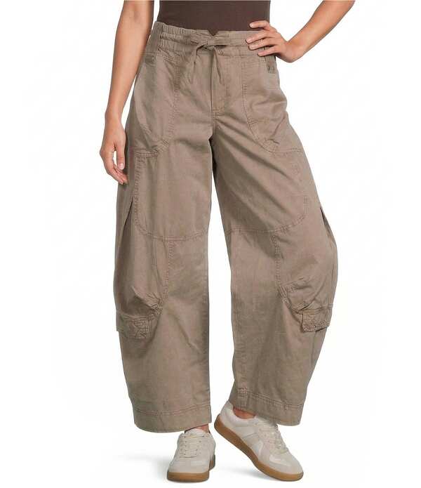 フリーピープル レディース ボトムス 心地よいズボン下 カーゴパンツ Free People We The Free Onset Mid-Rise Parachute Cargo Pants Dusted Cocoa チョコレート