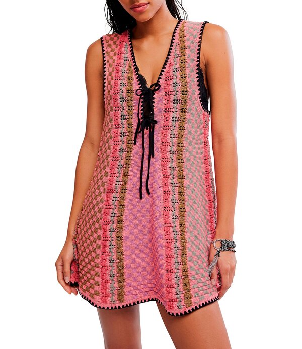 フリーピープル レディース トップス 衣装 Vのど首 ミニ ノースリーブ 編み物 Free People Amalfi Twist V-Neck Sleeveless Knit Shift Mini Dress Pink Pop Combo サクラ色