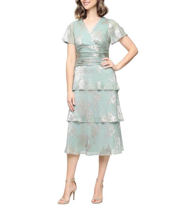 イグナイト レディース トップス 衣装 Vのど首 ティアード 御花柄 MIDI 御花 Igniteveningshort Sleeve V-Neck Tiered Floral Midi Dressage/Gold サルヴィア