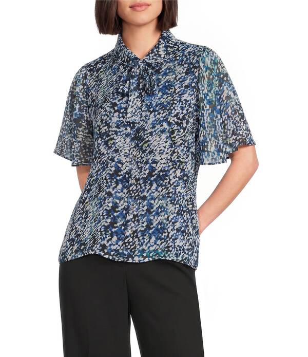 カルバンクライン レディース トップス プルオーバー シフォン 刷り上げる トップ Calvin Klein Chiffon Printed Tie Neck Short Flutter Sleeve Button Front Blouse Star Sapphire サファイア