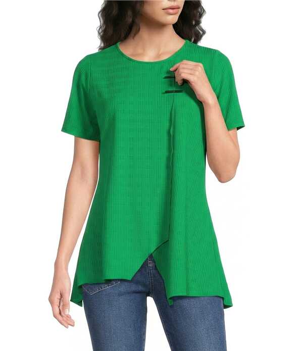 カレッサ レディース トップス カットソー 労働者の一団のど首 非対称 編み物 Calessa Textured Knit Asymmetric Hem Button Detail Crew Neck Short Sleeve Tunic Green 緑であること