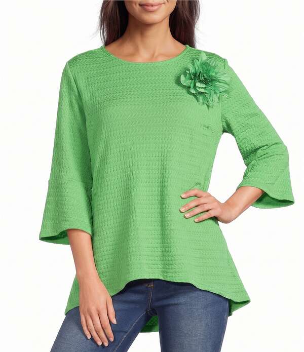 カレッサ レディース トップス カットソー 御花柄 編み物 御花 Calessa Textured Knit Floral Applique Round Neck 3/4 High Low Tunic Green 緑であること