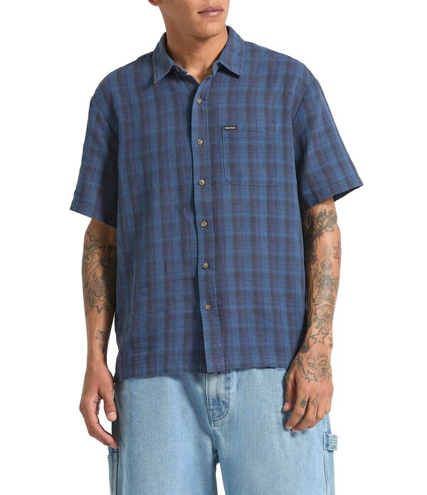 ブリクストン メンズ トップス シャツ リネン Brixton Plaid Short Sleeve Linen Blend Shirt Blue/Black ブラック｜ReVida 店