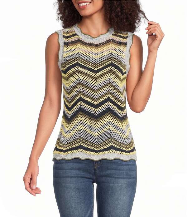 デモクラシー レディース アウター ニット・セーター プチ ノースリーブ Democracy Petite Size Crochet Chevron Round Neck Sleevelessweater Tank Light Grey/Harvest Green Multi グレー｜ReVida 店