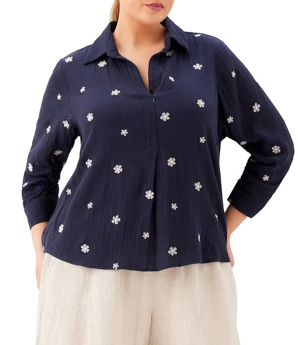 カレンケーン レディース トップス シャツ フラワー柄 プラスサイズ ギャザー コットン 刺繍 フラワー Karen Kane Plusize Cotton Gauze Floral Embroide red Henley Collar 3/4 Ruched Sleeve Top Navy ネイビー|ReVida 店