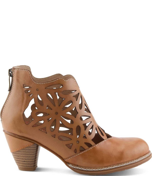 ラリティステ レディース シューズ ブーツ・レインブーツ カットアウト フラワー柄 レザー フラワー L'Artiste Feelinfree Floralaser Cut Out Leather Shooties Tan タン|ReVida 店