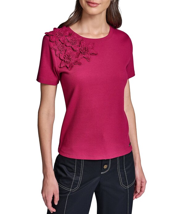 カール ラガーフェルド レディース トップス シャツ クルーネック フラワー柄 刺繍 フラワー KARLAGERFELD PARIS 3D Floral Embroide red Crew Neck Short Sleeve Tee Top Currant｜ReVida 店