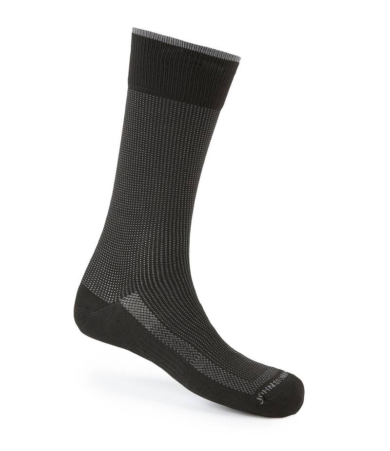 ジョンストンアンドマーフィー メンズ アンダーウェア 靴下 Johnston & Murphy Pindotted First in Comfort Dress Socks Black ブラック