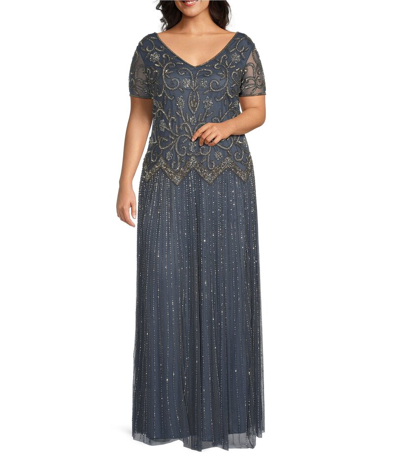 ピサッロナイツ レディース トップス ワンピース Vネック プラスサイズ キャップ Pisarro Nights Plus Size V-Neck Cap Sleeve Beaded Sheath Gown Grey グレー 43,080円
